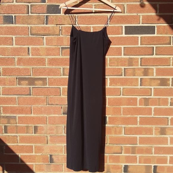 Effortless Zara little black dress! - Picture 5 of 7